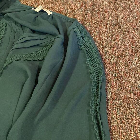 41 hawthorn medium green blouse - Picture 6 of 7
